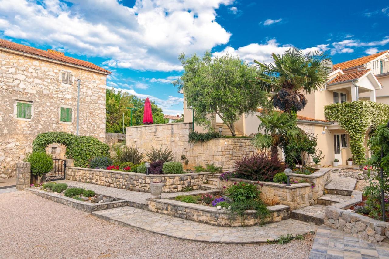 Apartman Ivona U Prizemlju Malinska Εξωτερικό φωτογραφία